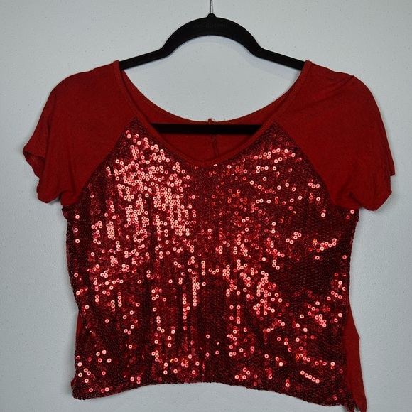 Red Sequin Crop Top. Short Sleeves. Size Large. #Major Maximalism. #Glam #sequin - Picture 1 of 7